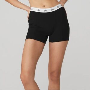 Alo Yoga Black Icon Ribbed Boyshorts